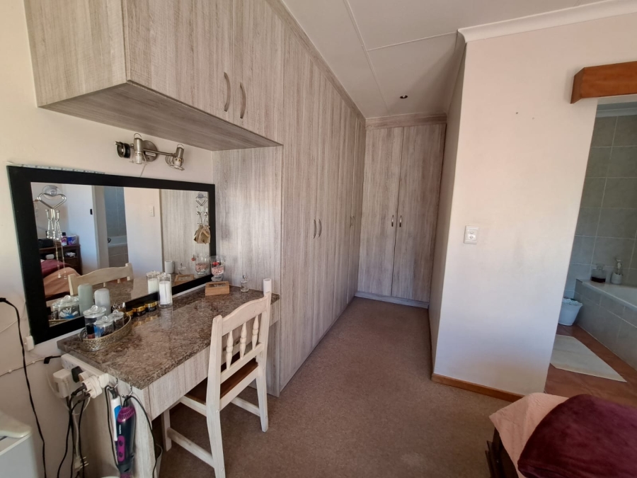 3 Bedroom Property for Sale in Waterval East North West